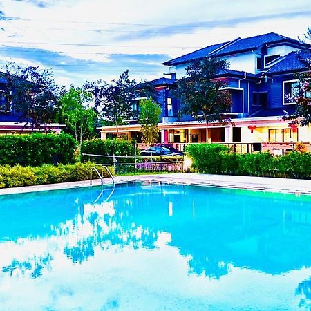Faizal Madhi Homestay Кучінг Екстер'єр фото