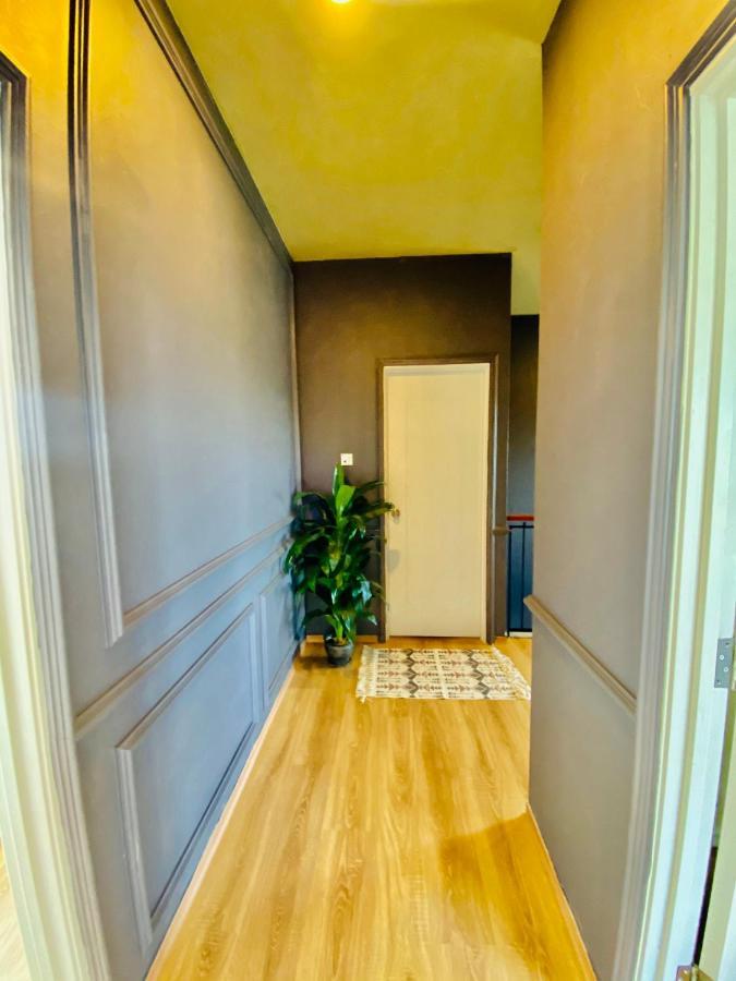 Faizal Madhi Homestay Кучінг Екстер'єр фото