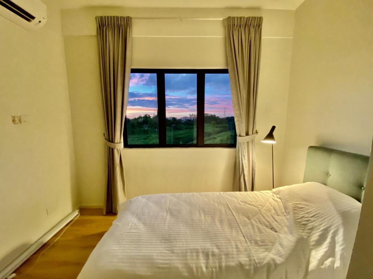 Faizal Madhi Homestay Кучінг Екстер'єр фото