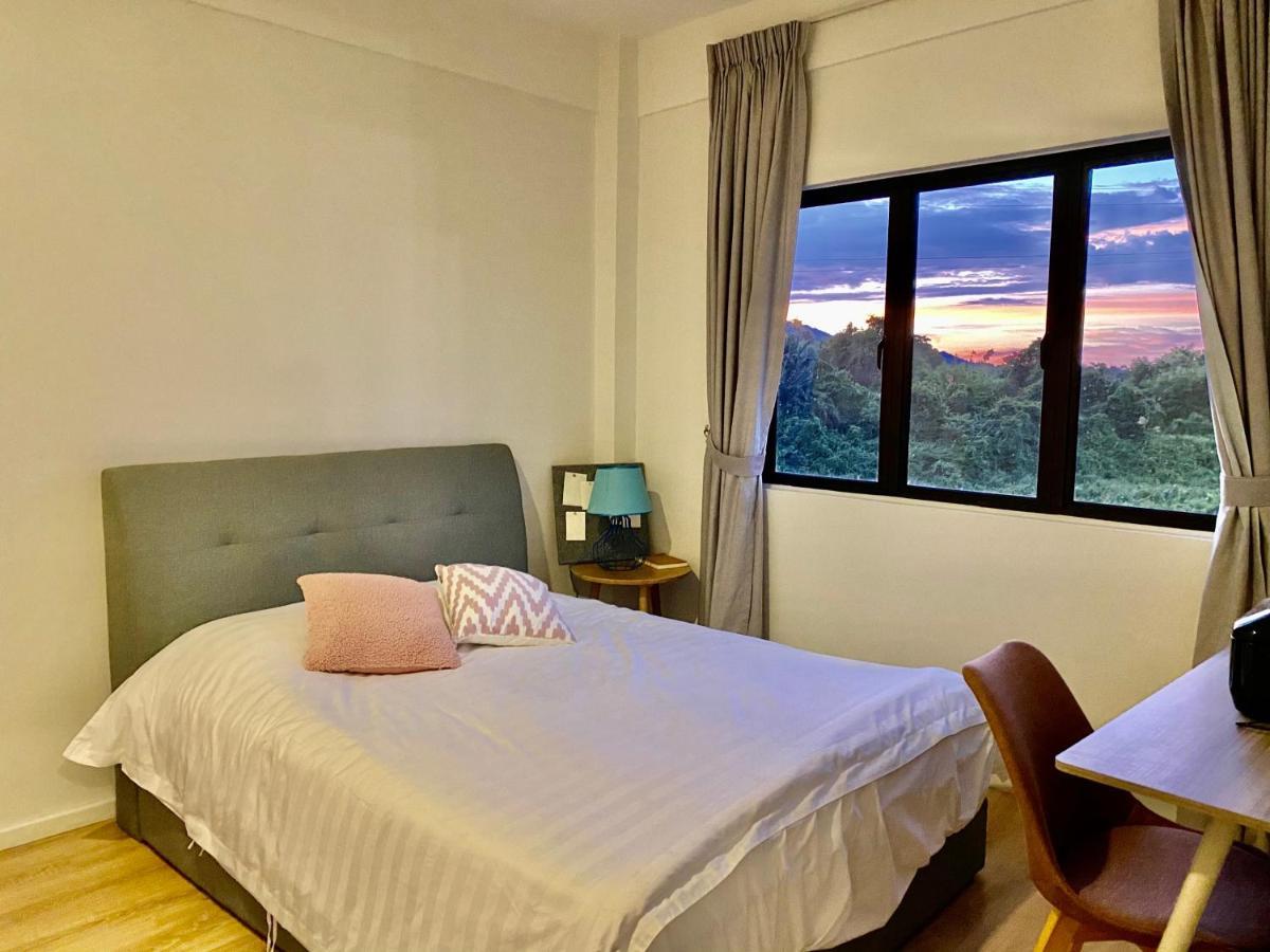 Faizal Madhi Homestay Кучінг Екстер'єр фото