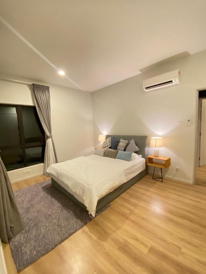 Faizal Madhi Homestay Кучінг Екстер'єр фото