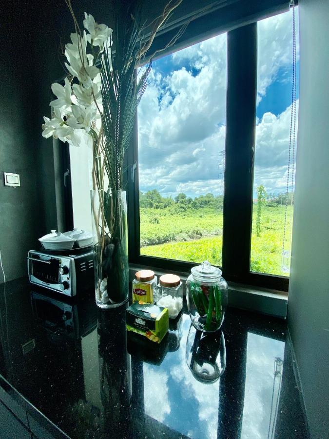 Faizal Madhi Homestay Кучінг Екстер'єр фото