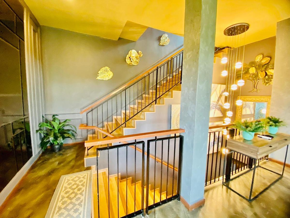 Faizal Madhi Homestay Кучінг Екстер'єр фото