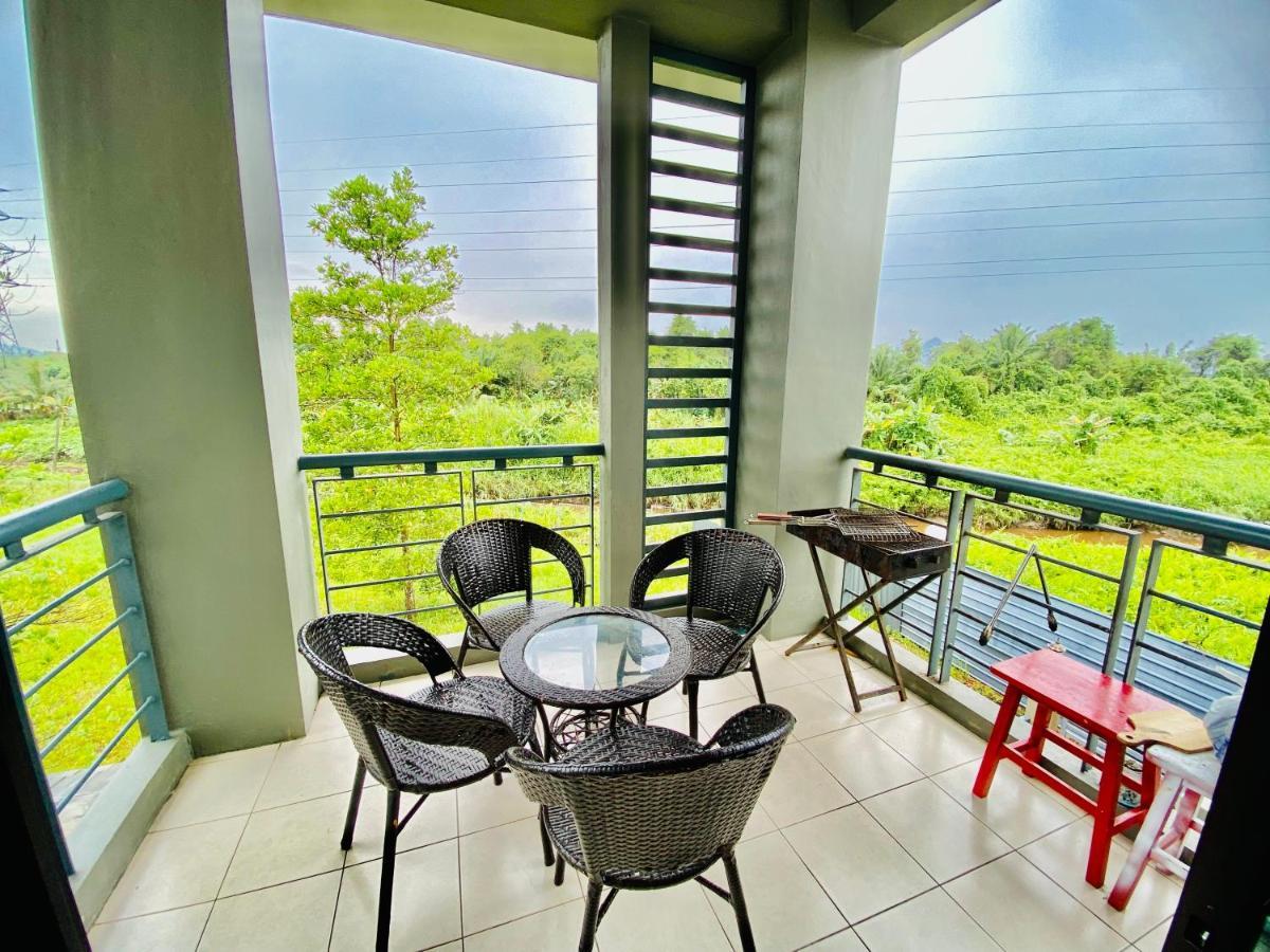 Faizal Madhi Homestay Кучінг Екстер'єр фото